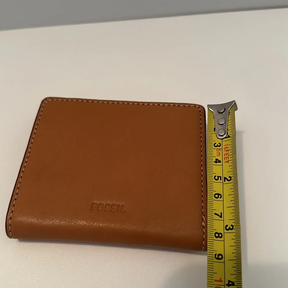 FOSSIL SMALL BIFOLD TAN/SADDLE